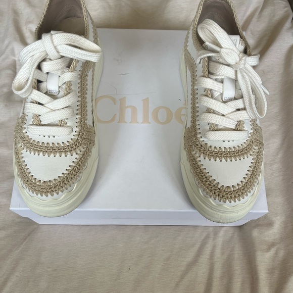 Chloé's classic Lauren sneaker - Picture 4 of 6